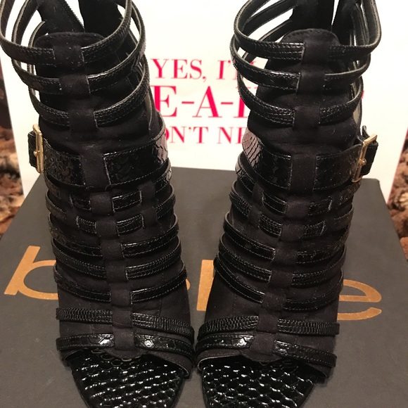 bebe Shoes - Black open toe heel with platform 🥰 BEBE